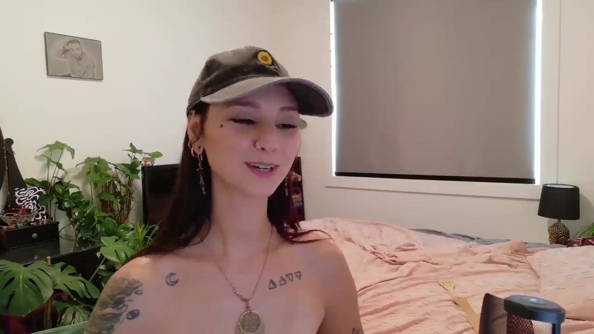 Gallery image thumbnail from ShyBabyy's myfreecams stream on, 09/05/2025, 22:04 image 14 of 20