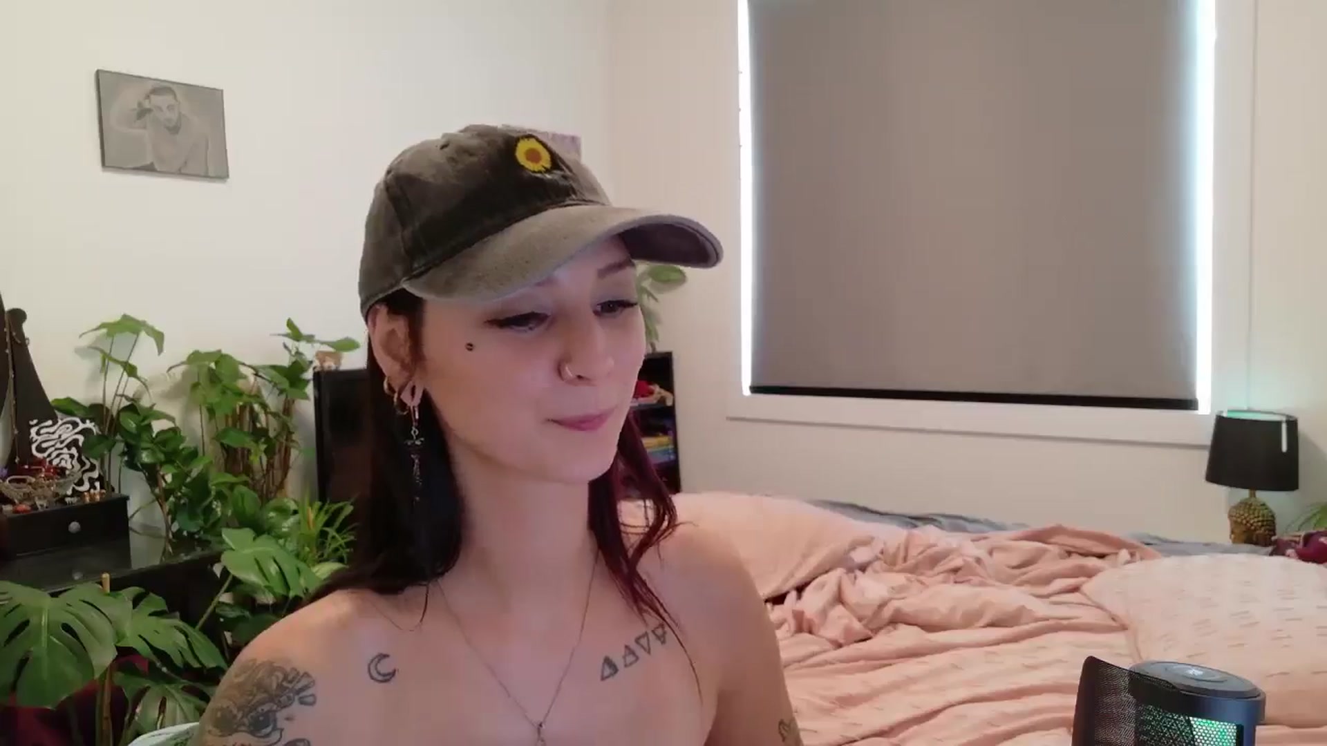 Gallery image thumbnail from ShyBabyy's myfreecams stream on, 09/05/2025, 22:04 image 18 of 20