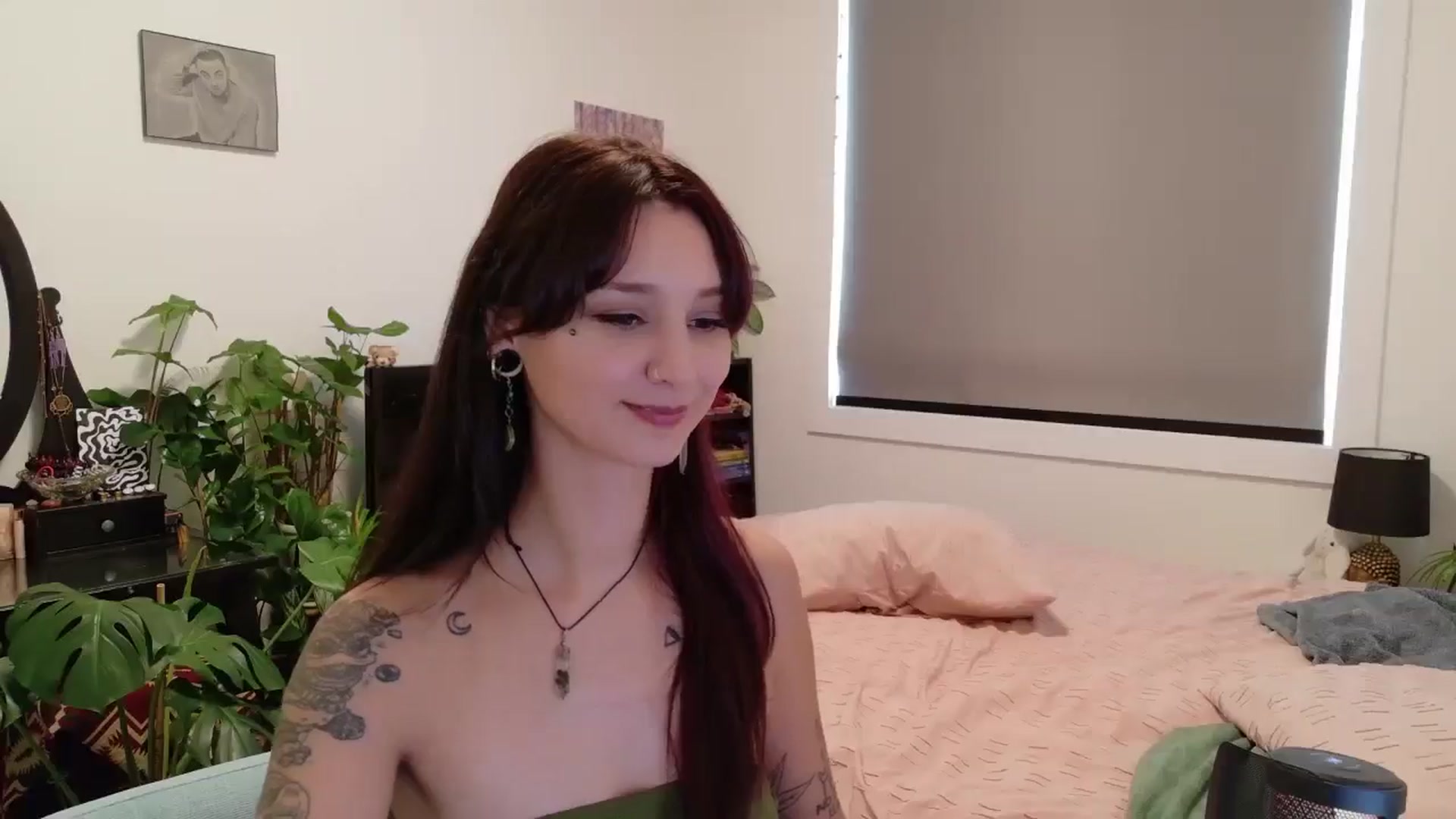 Gallery image thumbnail from ShyBabyy's myfreecams stream on, 09/12/2025, 20:03 image 7 of 20