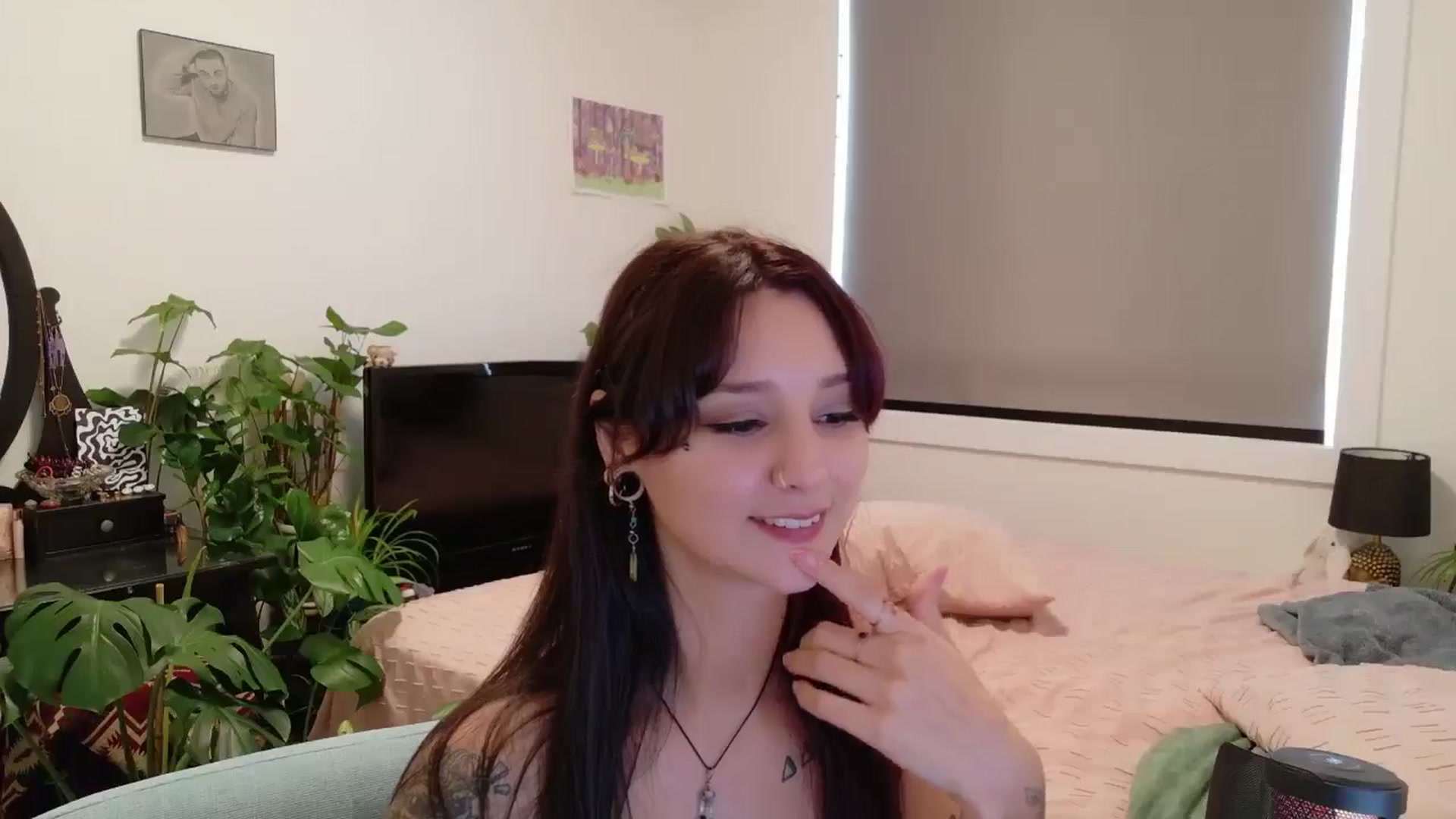 Gallery image thumbnail from ShyBabyy's myfreecams stream on, 09/12/2025, 20:03 image 16 of 20
