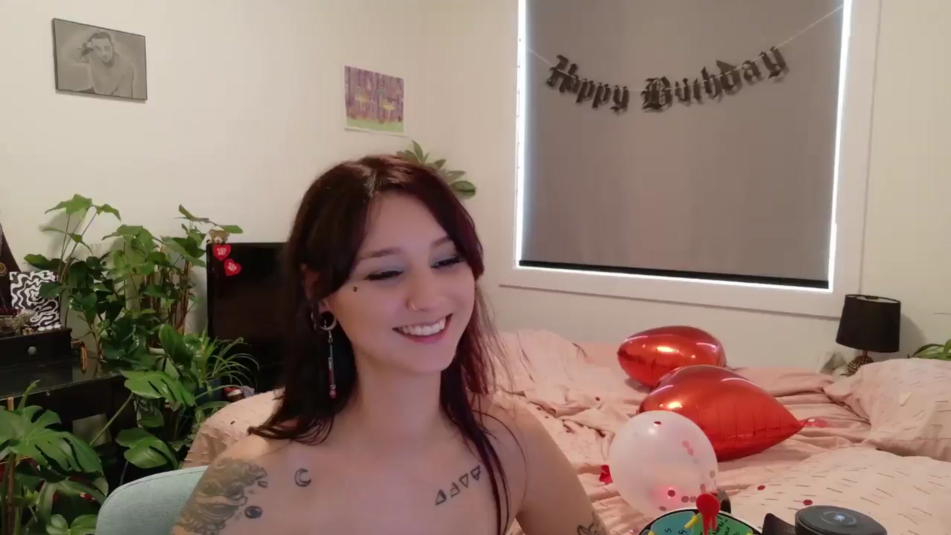 Gallery image thumbnail from ShyBabyy's myfreecams stream on, 09/15/2025, 22:20 image 18 of 20