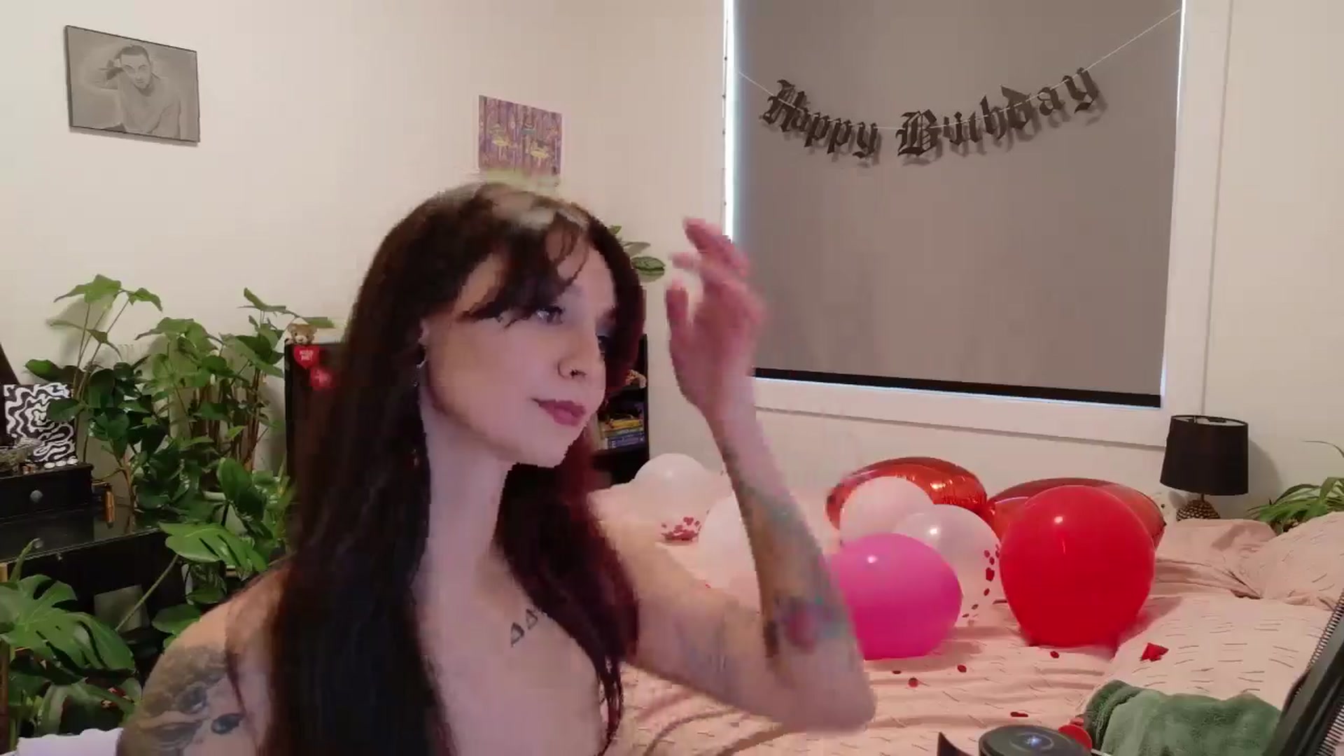 Gallery image thumbnail from ShyBabyy's myfreecams stream on, 09/15/2025, 22:20 image 5 of 20