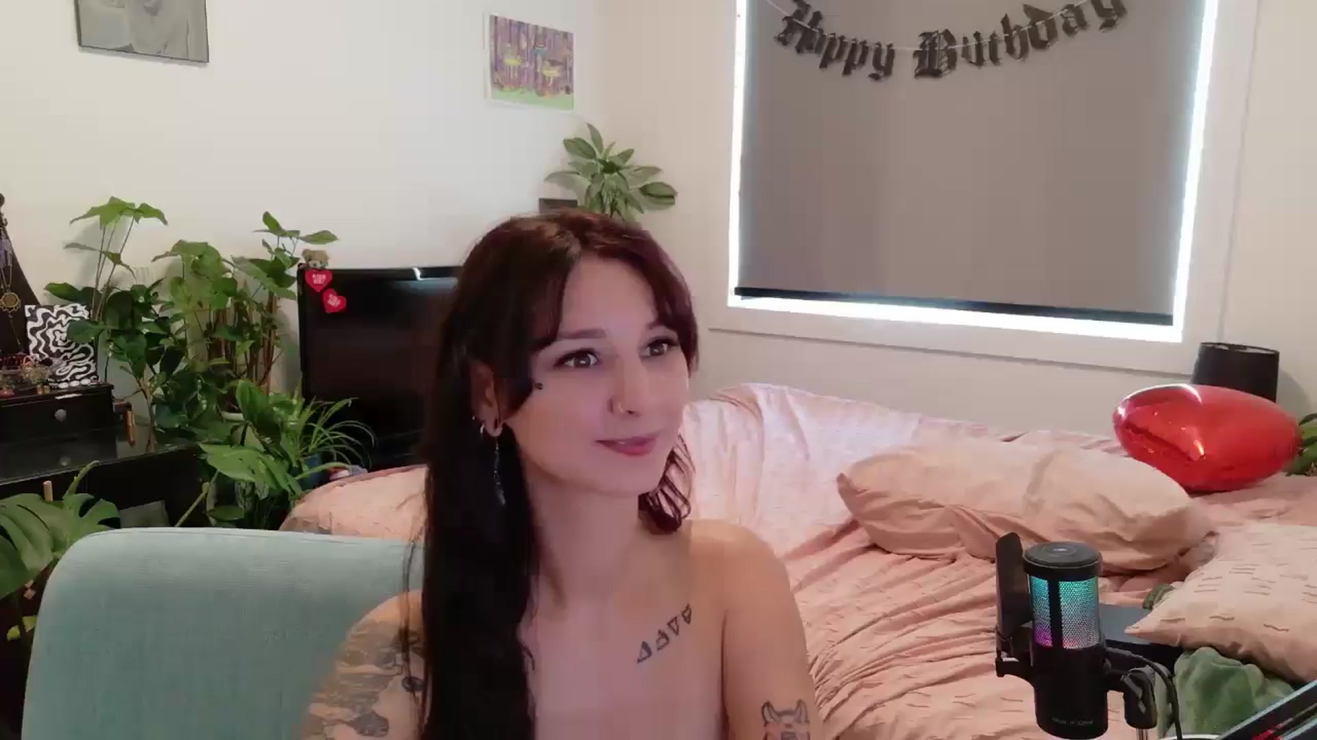 Gallery image thumbnail from ShyBabyy's myfreecams stream on, 09/16/2025, 22:18 image 15 of 20