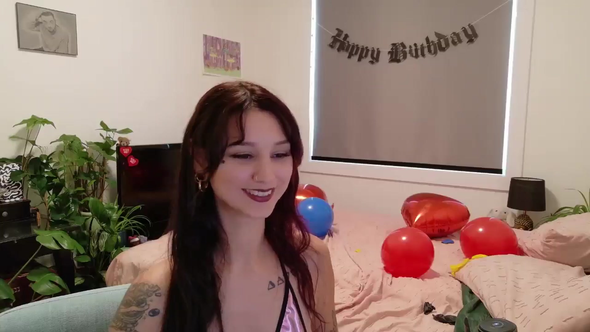 Gallery image thumbnail from ShyBabyy's myfreecams stream on, 09/17/2025, 18:55 image 12 of 20