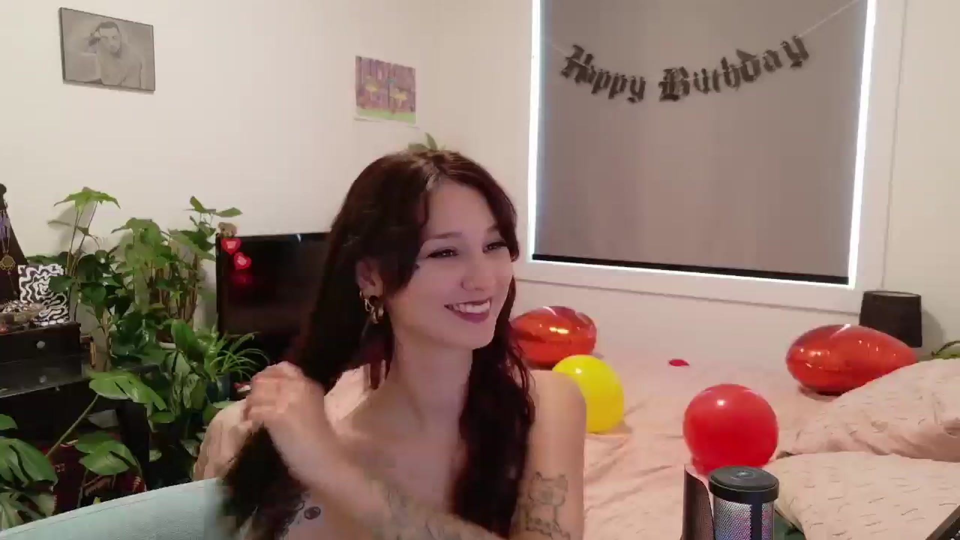 Gallery image thumbnail from ShyBabyy's myfreecams stream on, 09/17/2025, 22:04 image 9 of 20