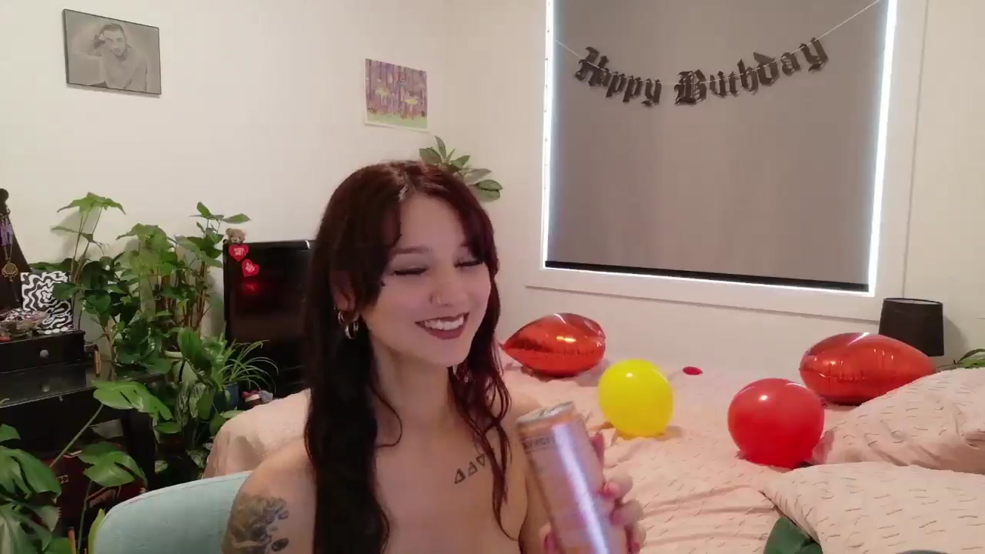 Gallery image thumbnail from ShyBabyy's myfreecams stream on, 09/17/2025, 22:04 image 11 of 20