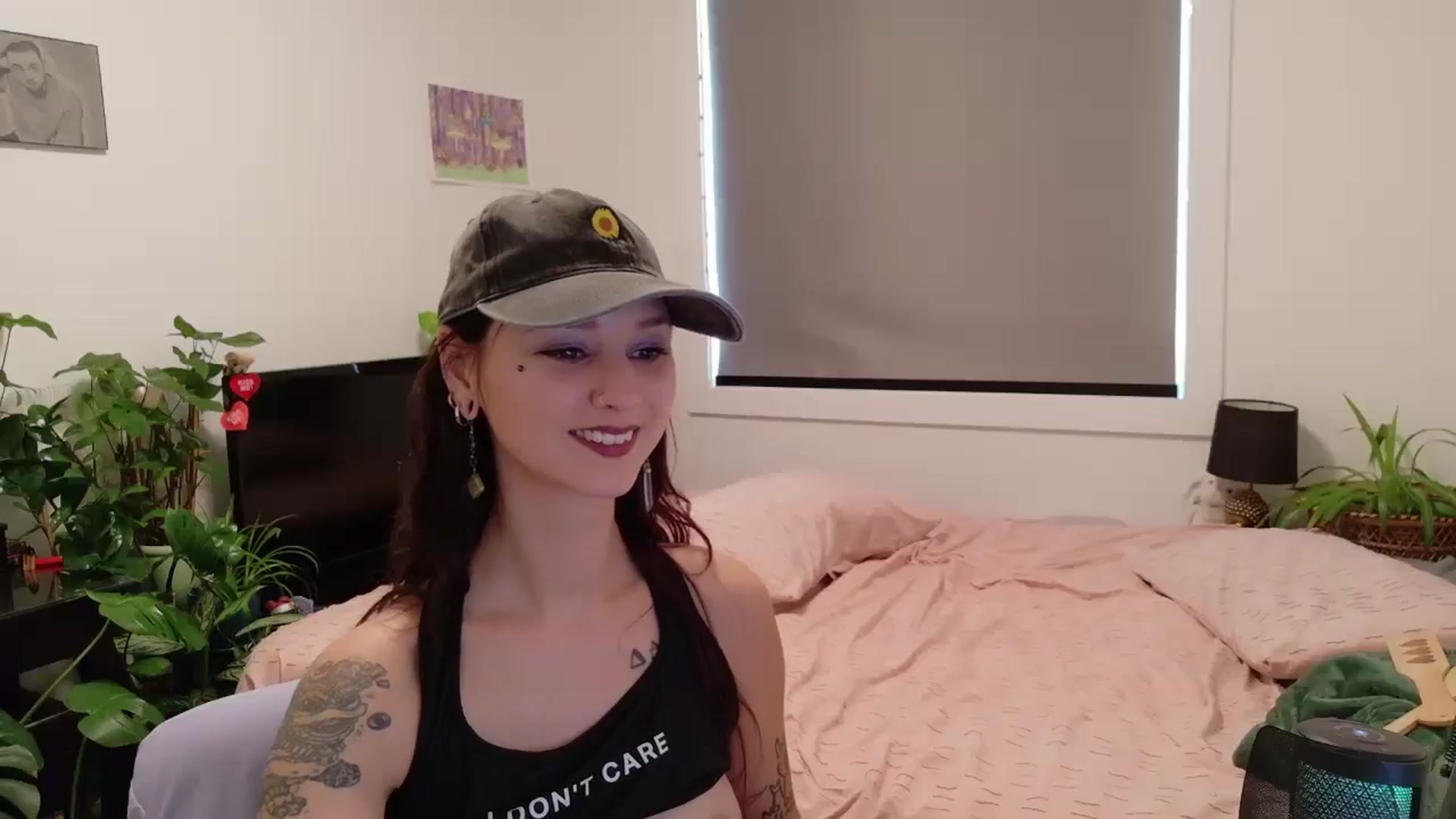 Gallery image thumbnail from ShyBabyy's myfreecams stream on, 09/23/2025, 18:36 image 12 of 20