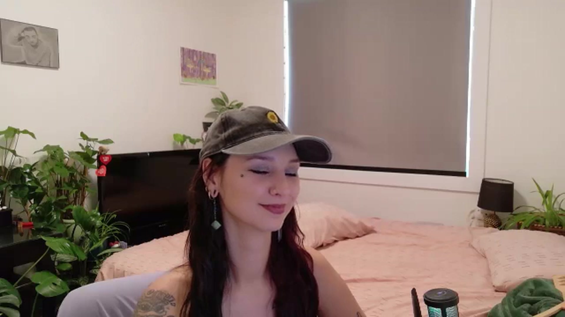 Gallery image thumbnail from ShyBabyy's myfreecams stream on, 09/23/2025, 20:35 image 6 of 20