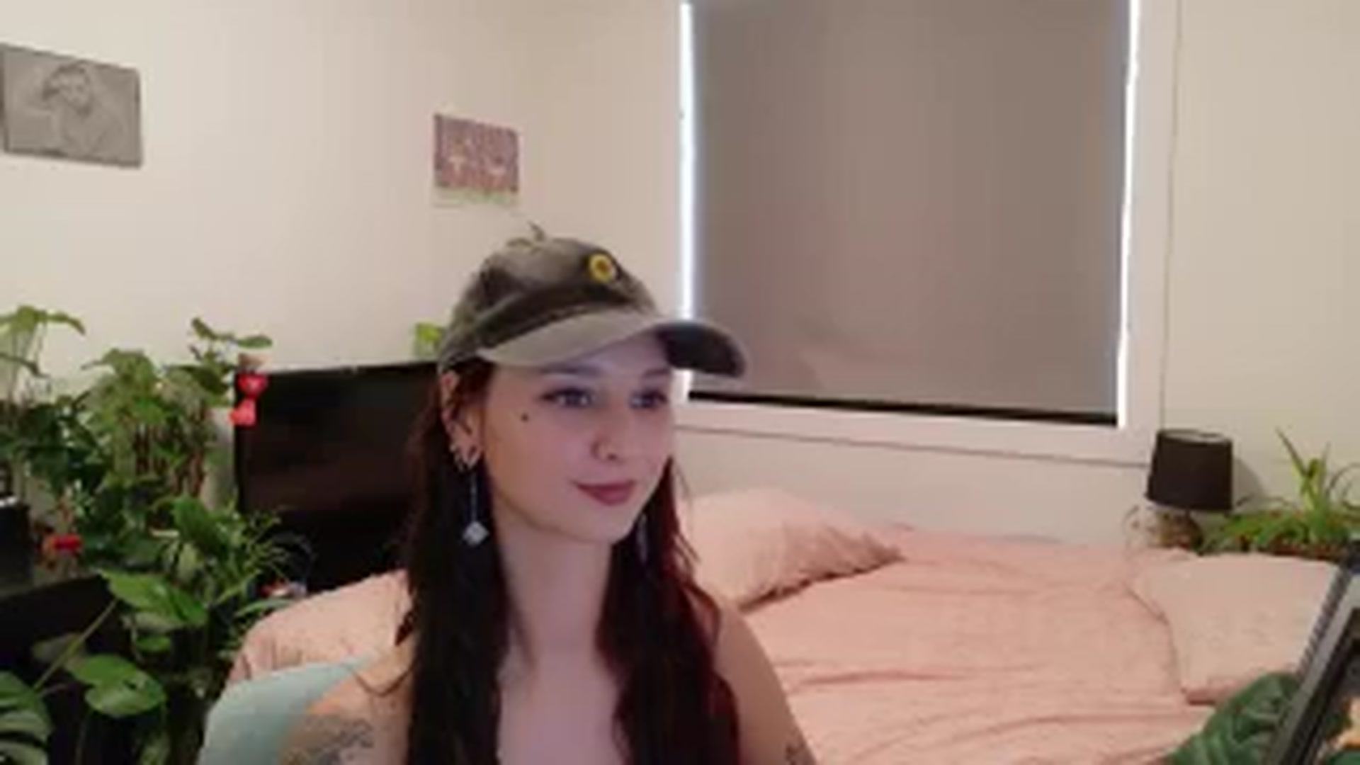 Gallery image thumbnail from ShyBabyy's myfreecams stream on, 09/23/2025, 20:35 image 15 of 20