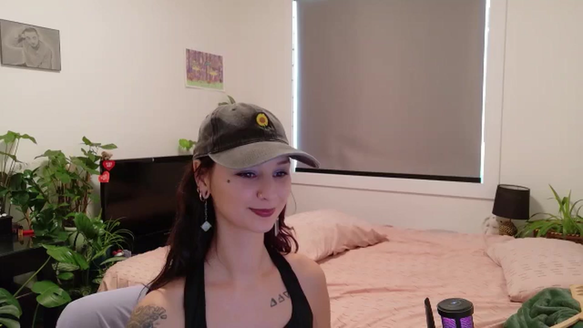 Gallery image thumbnail from ShyBabyy's myfreecams stream on, 09/23/2025, 20:35 image 5 of 20