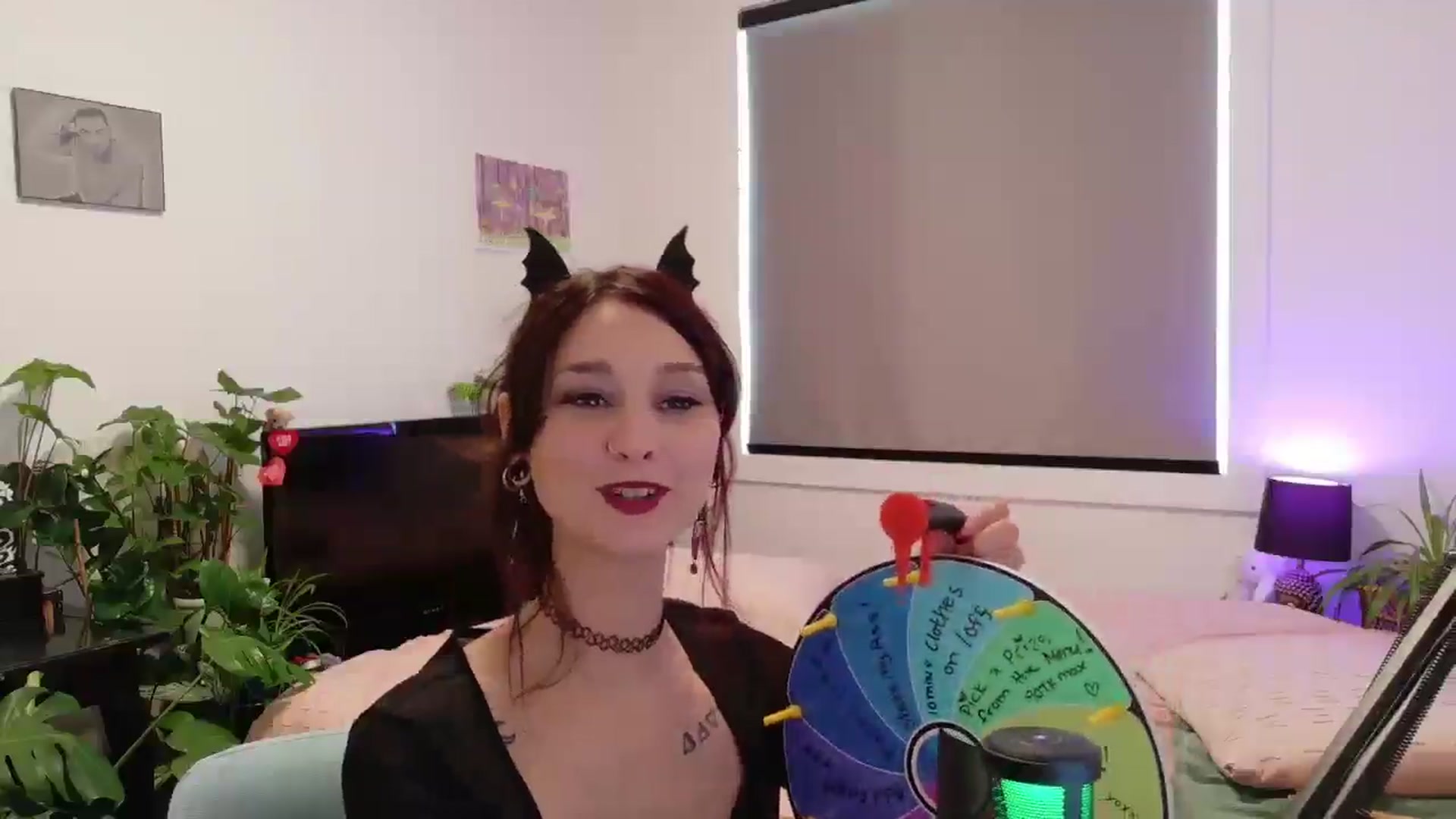 Gallery image thumbnail from ShyBabyy's myfreecams stream on, 09/25/2025, 19:14 image 16 of 20