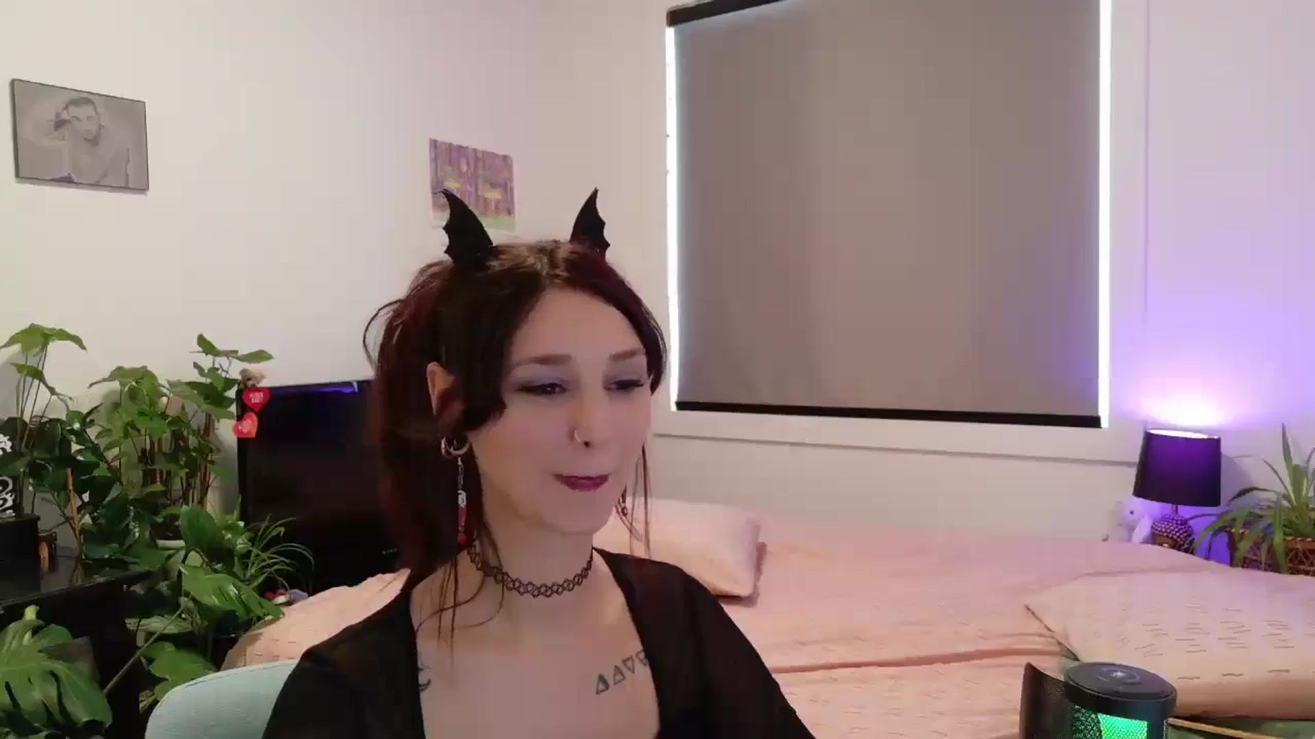 Gallery image thumbnail from ShyBabyy's myfreecams stream on, 09/25/2025, 19:14 image 10 of 20