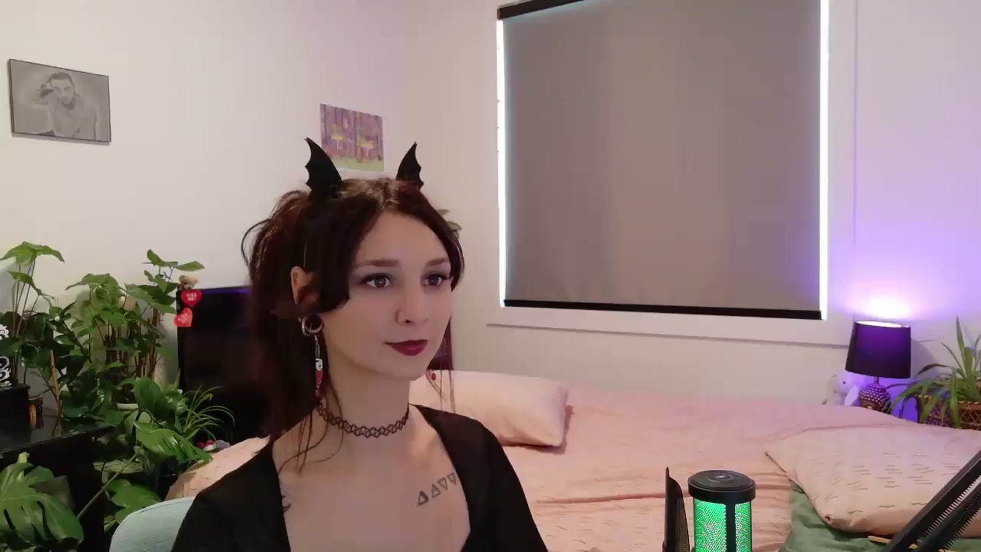 Gallery image thumbnail from ShyBabyy's myfreecams stream on, 09/25/2025, 19:14 image 7 of 20