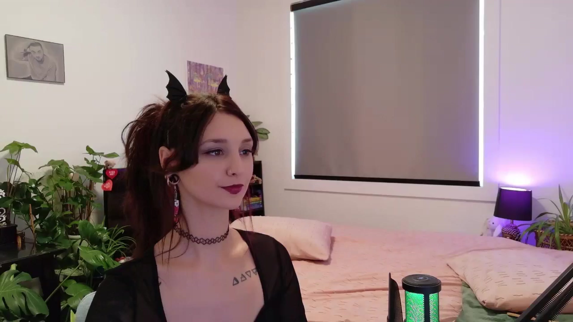 Gallery image thumbnail from ShyBabyy's myfreecams stream on, 09/25/2025, 19:14 image 5 of 20
