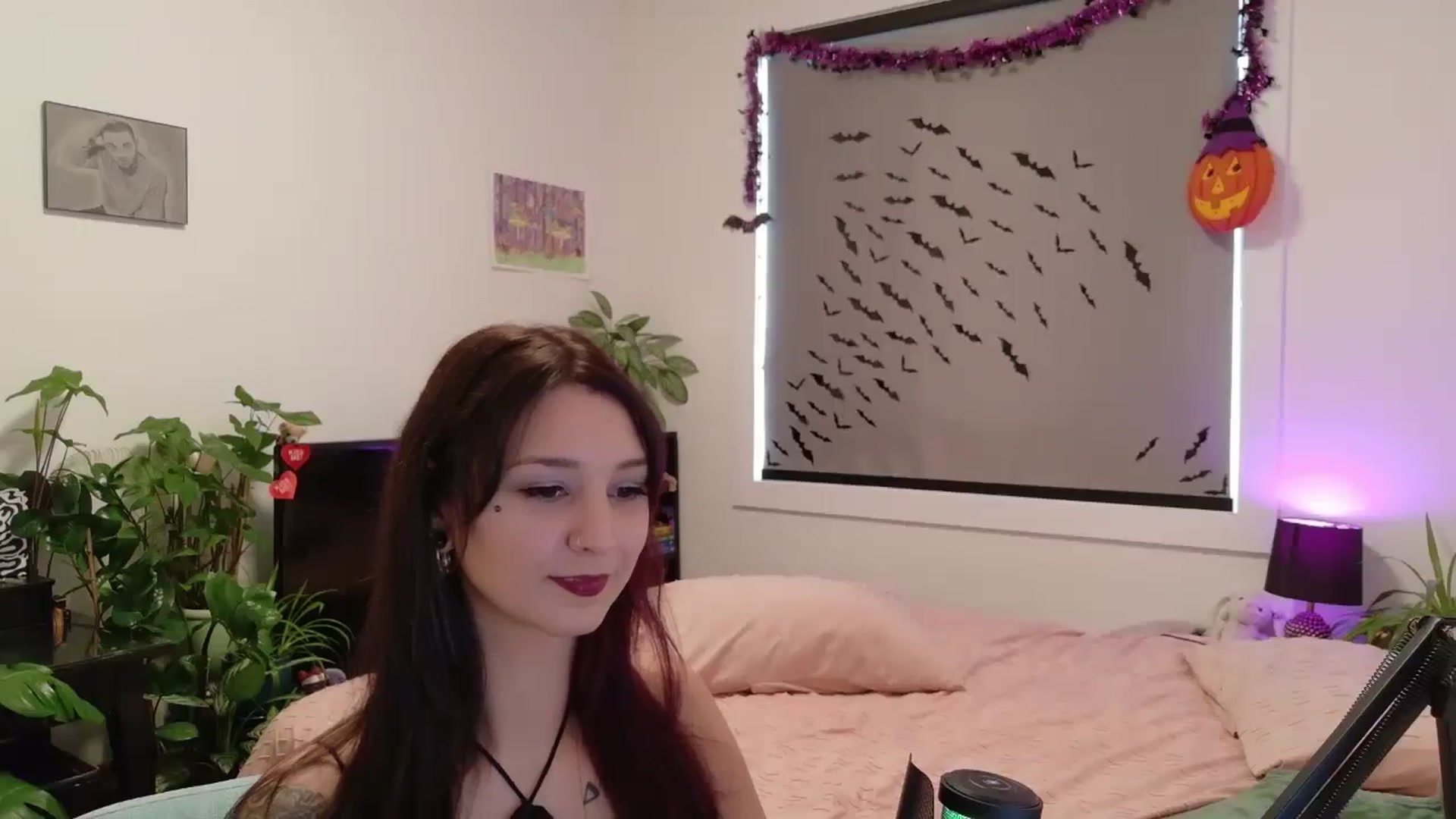 Gallery image thumbnail from ShyBabyy's myfreecams stream on, 09/30/2025, 18:02 image 7 of 20