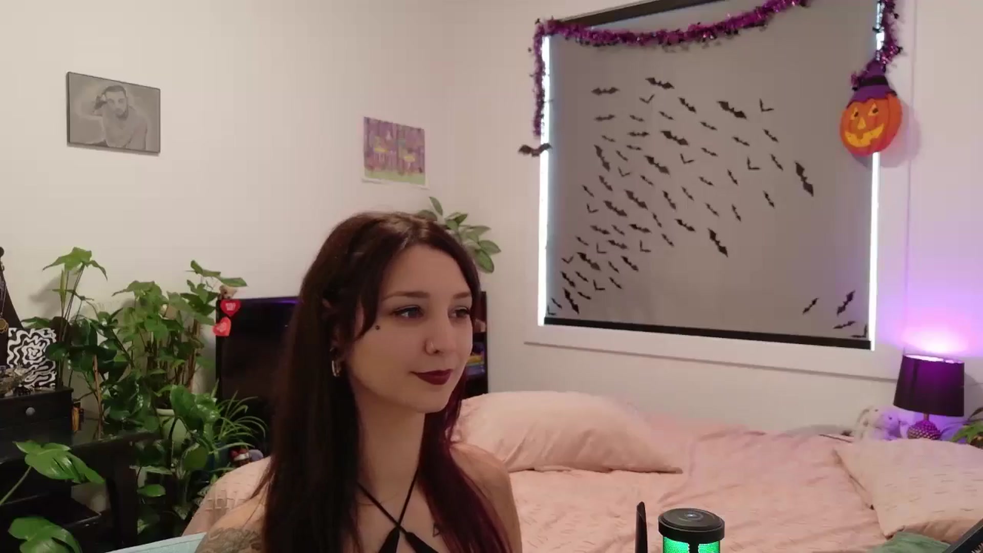 Gallery image thumbnail from ShyBabyy's myfreecams stream on, 09/30/2025, 19:18 image 17 of 20