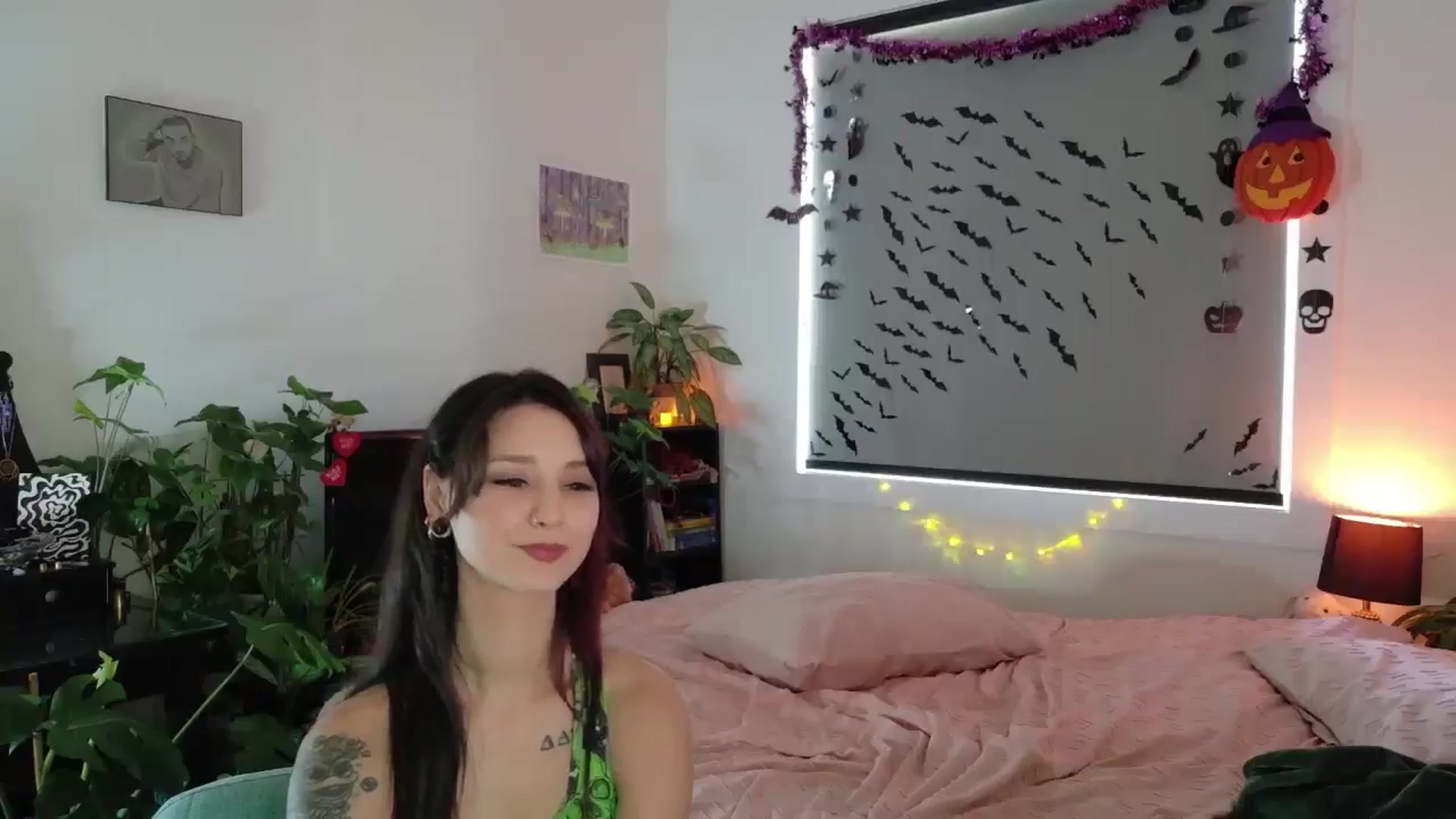 Gallery image thumbnail from ShyBabyy's myfreecams stream on, 10/02/2025, 18:01 image 15 of 20