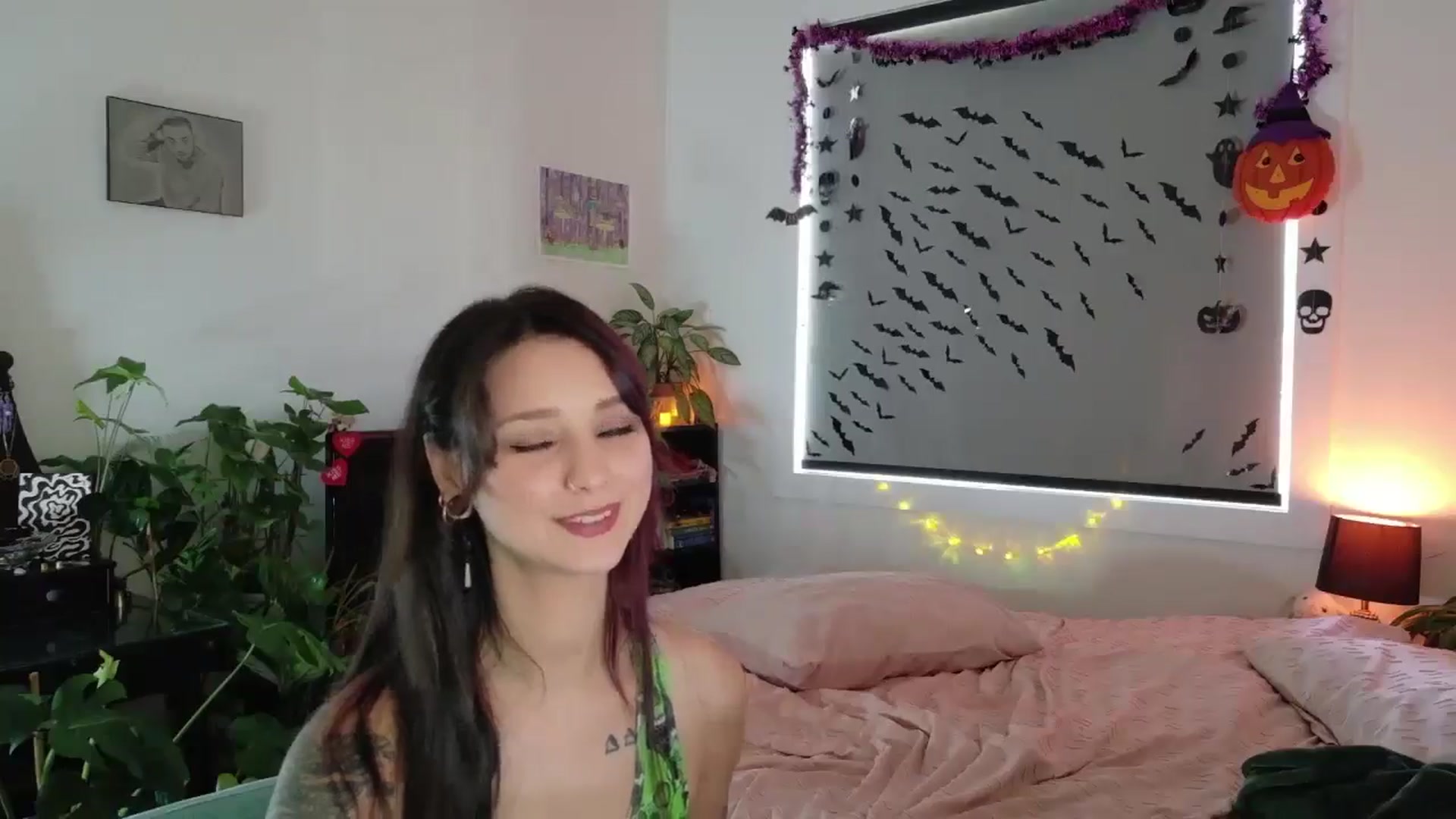 Gallery image thumbnail from ShyBabyy's myfreecams stream on, 10/02/2025, 18:01 image 13 of 20