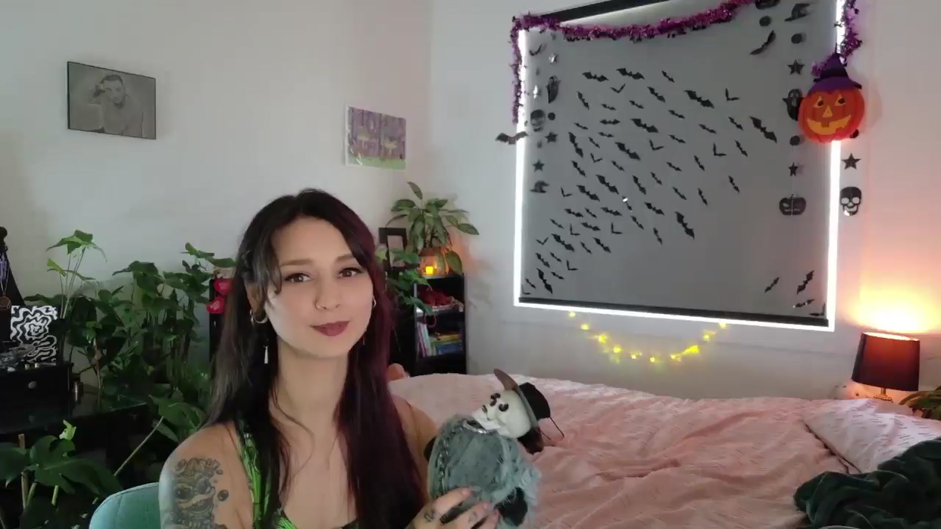 Gallery image thumbnail from ShyBabyy's myfreecams stream on, 10/02/2025, 19:18 image 15 of 20
