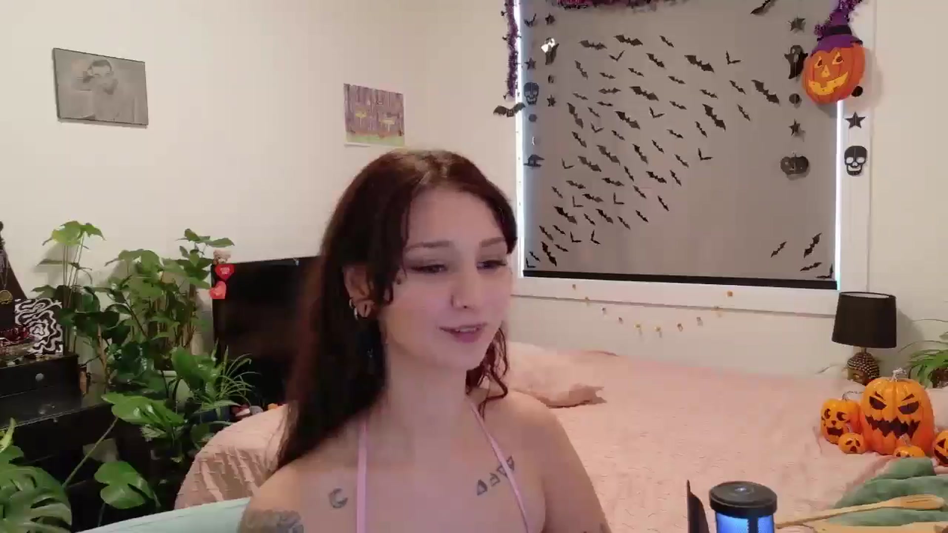 Gallery image thumbnail from ShyBabyy's myfreecams stream on, 10/09/2025, 19:52 image 6 of 20