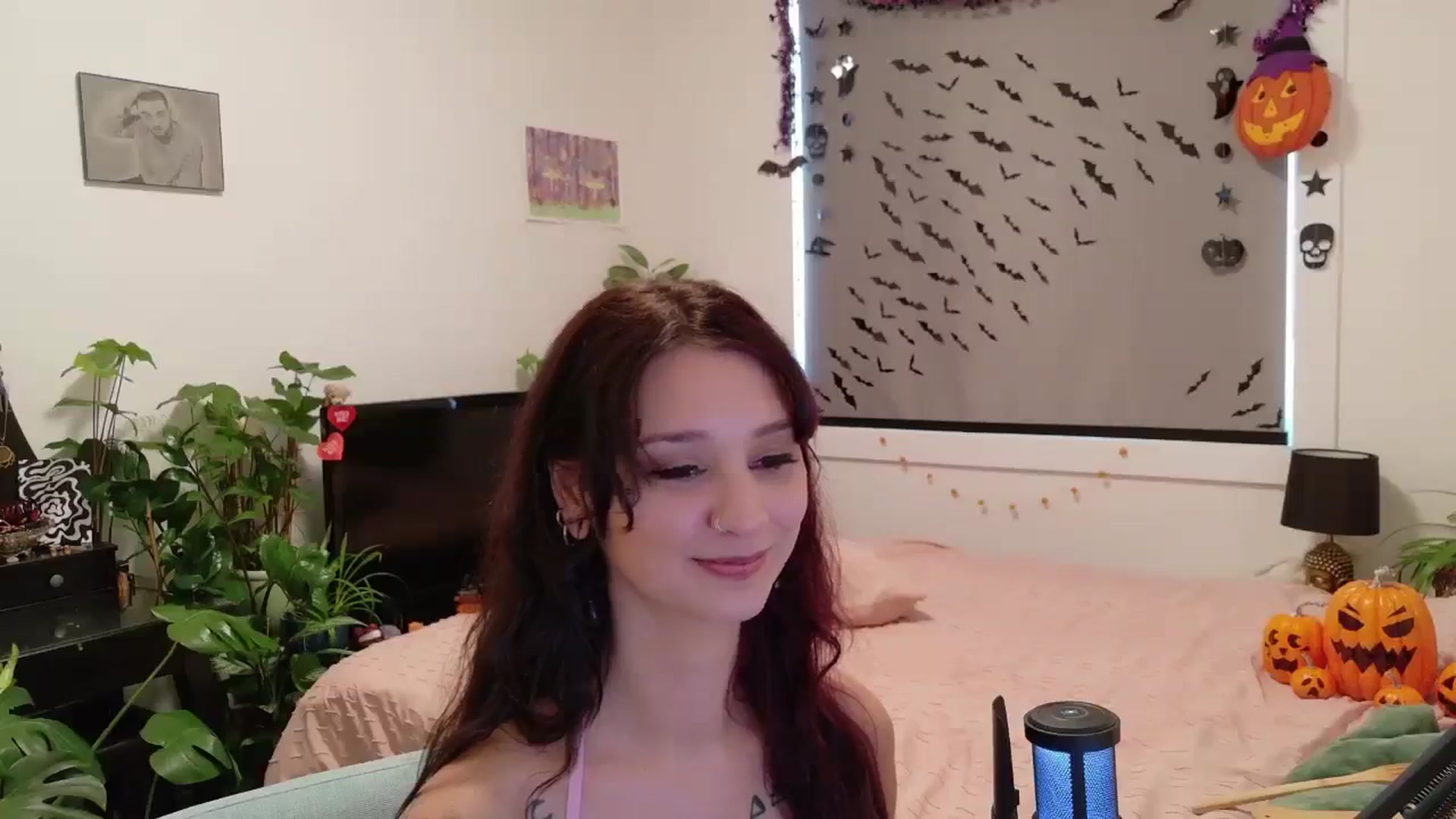 Gallery image thumbnail from ShyBabyy's myfreecams stream on, 10/09/2025, 19:52 image 10 of 20