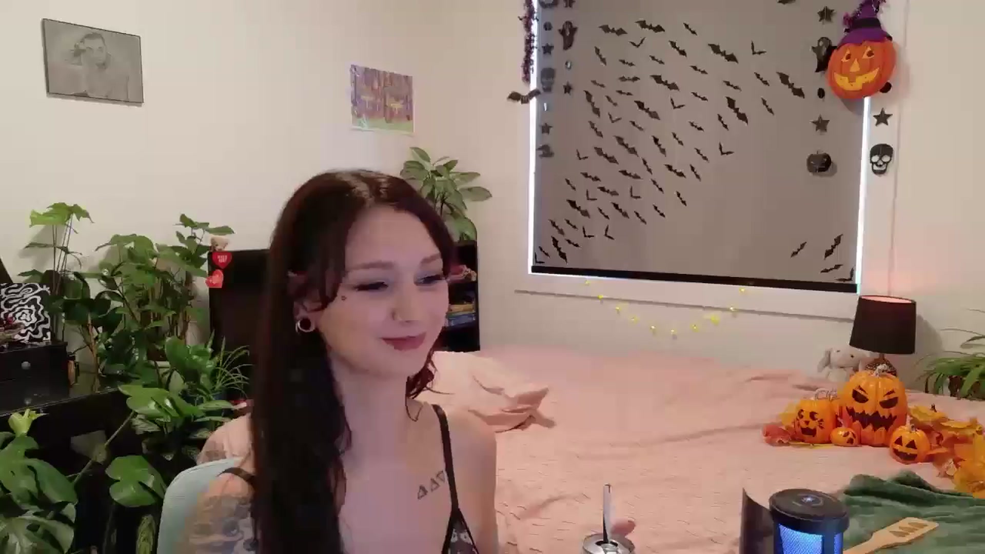 Gallery image thumbnail from ShyBabyy's myfreecams stream on, 10/10/2025, 17:56 image 16 of 20