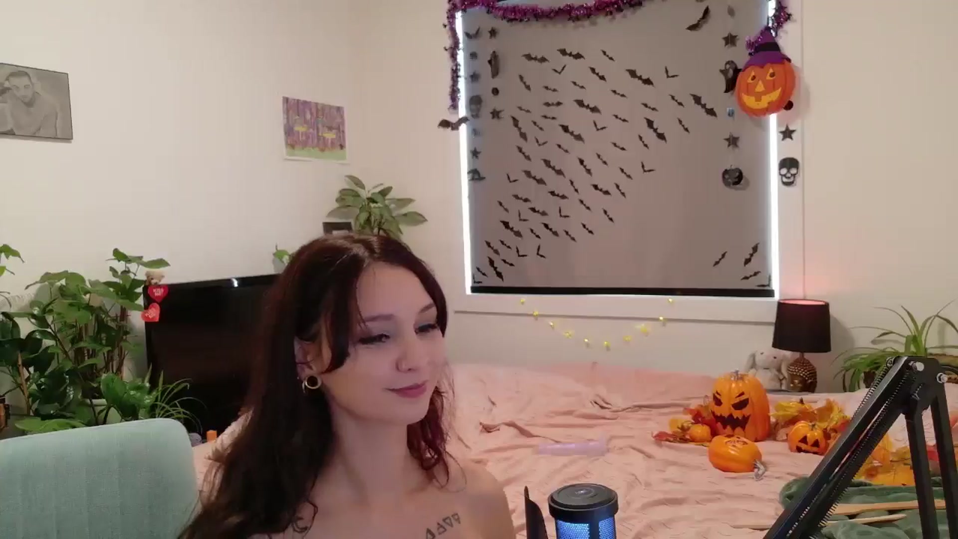 Gallery image thumbnail from ShyBabyy's myfreecams stream on, 10/10/2025, 21:43 image 14 of 20