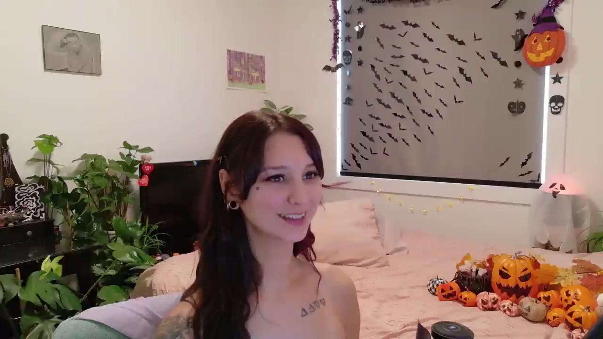 Gallery image thumbnail from ShyBabyy's myfreecams stream on, 10/13/2025, 20:19 image 7 of 20