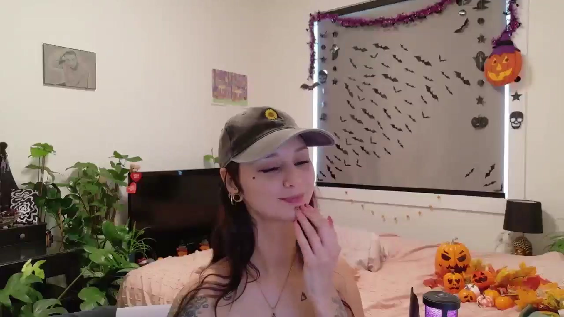 Gallery image thumbnail from ShyBabyy's myfreecams stream on, 10/14/2025, 20:44 image 14 of 20