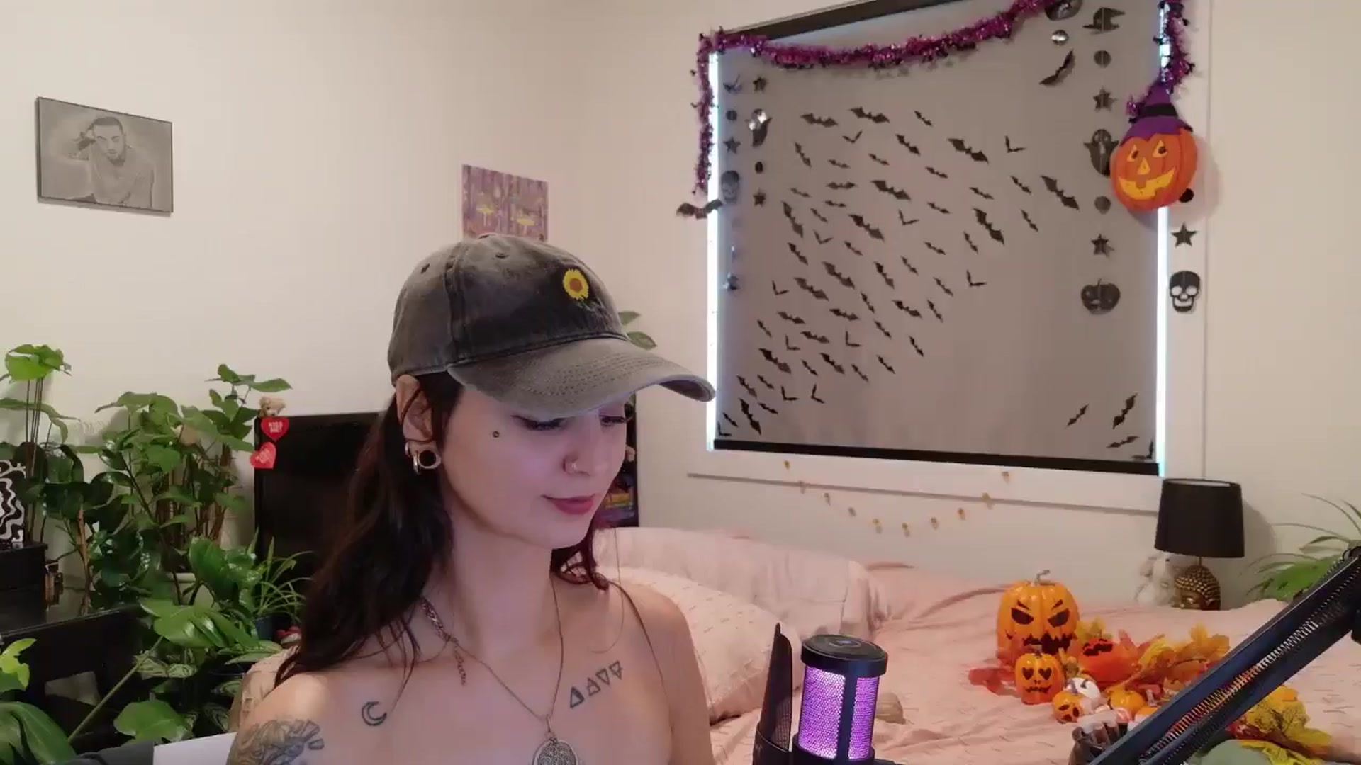 Gallery image thumbnail from ShyBabyy's myfreecams stream on, 10/14/2025, 20:44 image 6 of 20