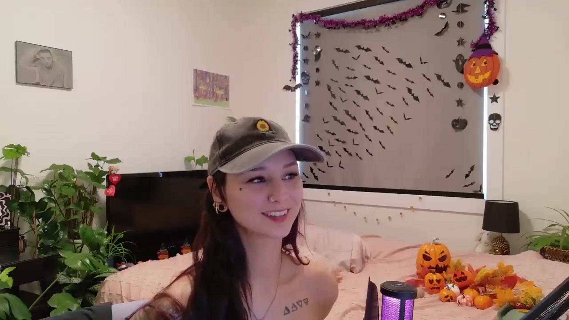 Gallery image thumbnail from ShyBabyy's myfreecams stream on, 10/14/2025, 20:44 image 8 of 20