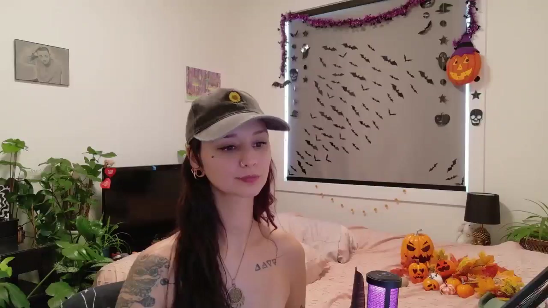 Gallery image thumbnail from ShyBabyy's myfreecams stream on, 10/14/2025, 20:44 image 9 of 20