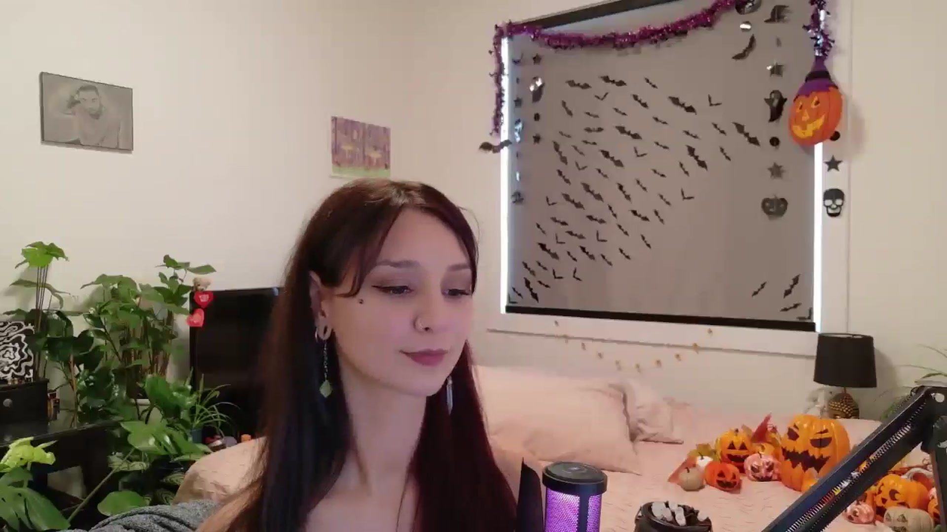 Gallery image thumbnail from ShyBabyy's myfreecams stream on, 10/15/2025, 19:17 image 6 of 20