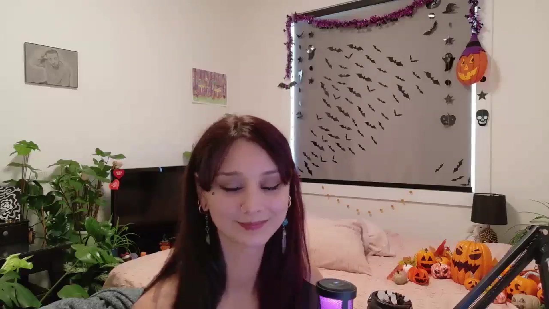 Gallery image thumbnail from ShyBabyy's myfreecams stream on, 10/15/2025, 19:17 image 17 of 20