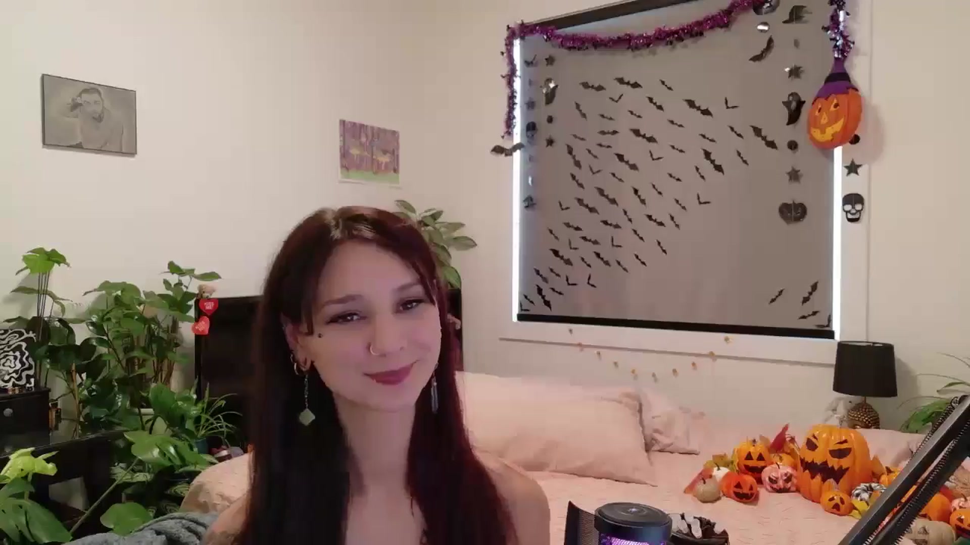 Gallery image thumbnail from ShyBabyy's myfreecams stream on, 10/15/2025, 19:17 image 10 of 20