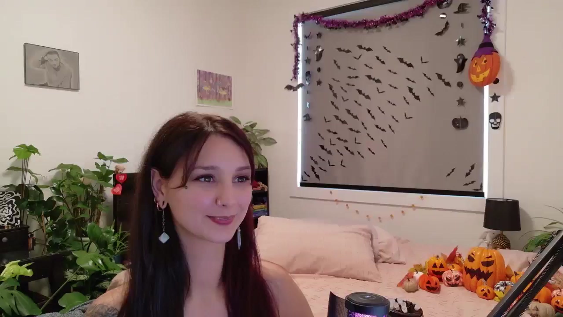 Gallery image thumbnail from ShyBabyy's myfreecams stream on, 10/15/2025, 19:17 image 11 of 20
