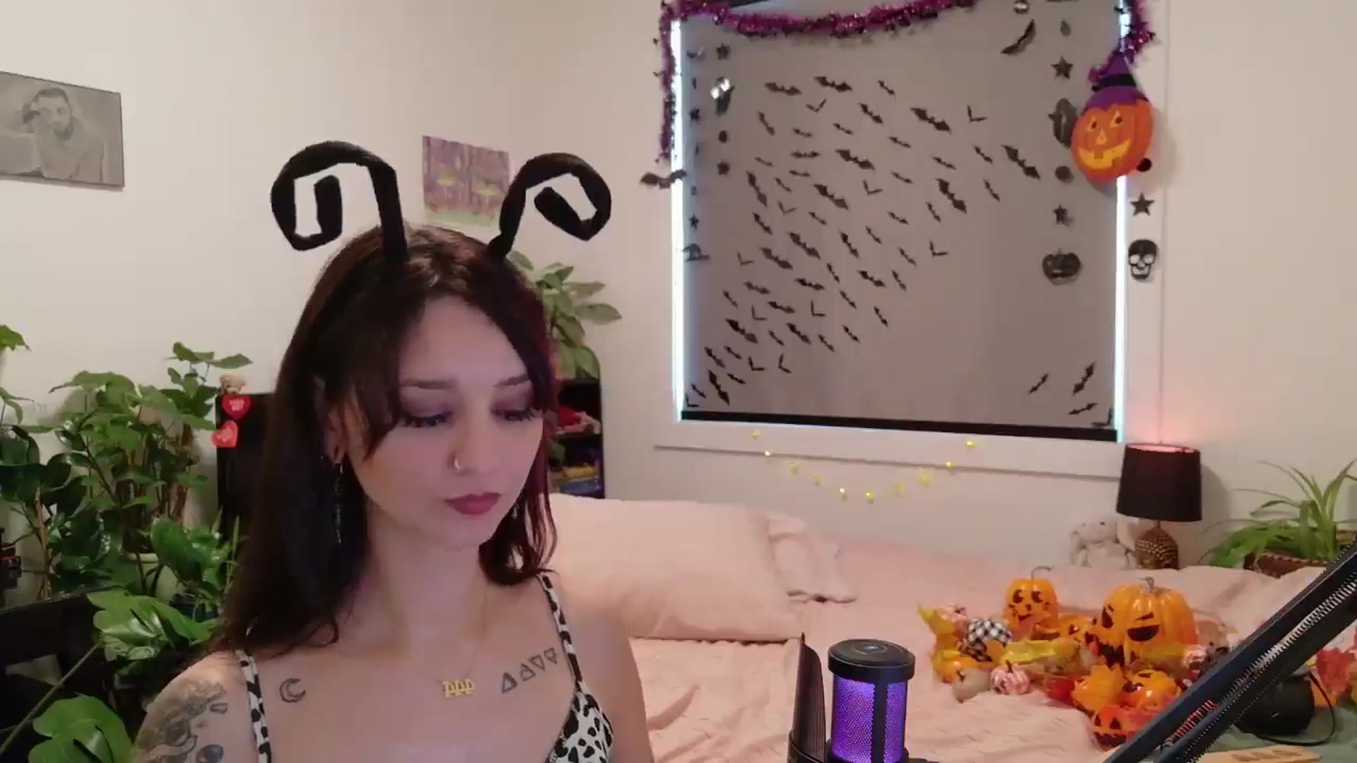 Gallery image thumbnail from ShyBabyy's myfreecams stream on, 10/16/2025, 18:56 image 18 of 20