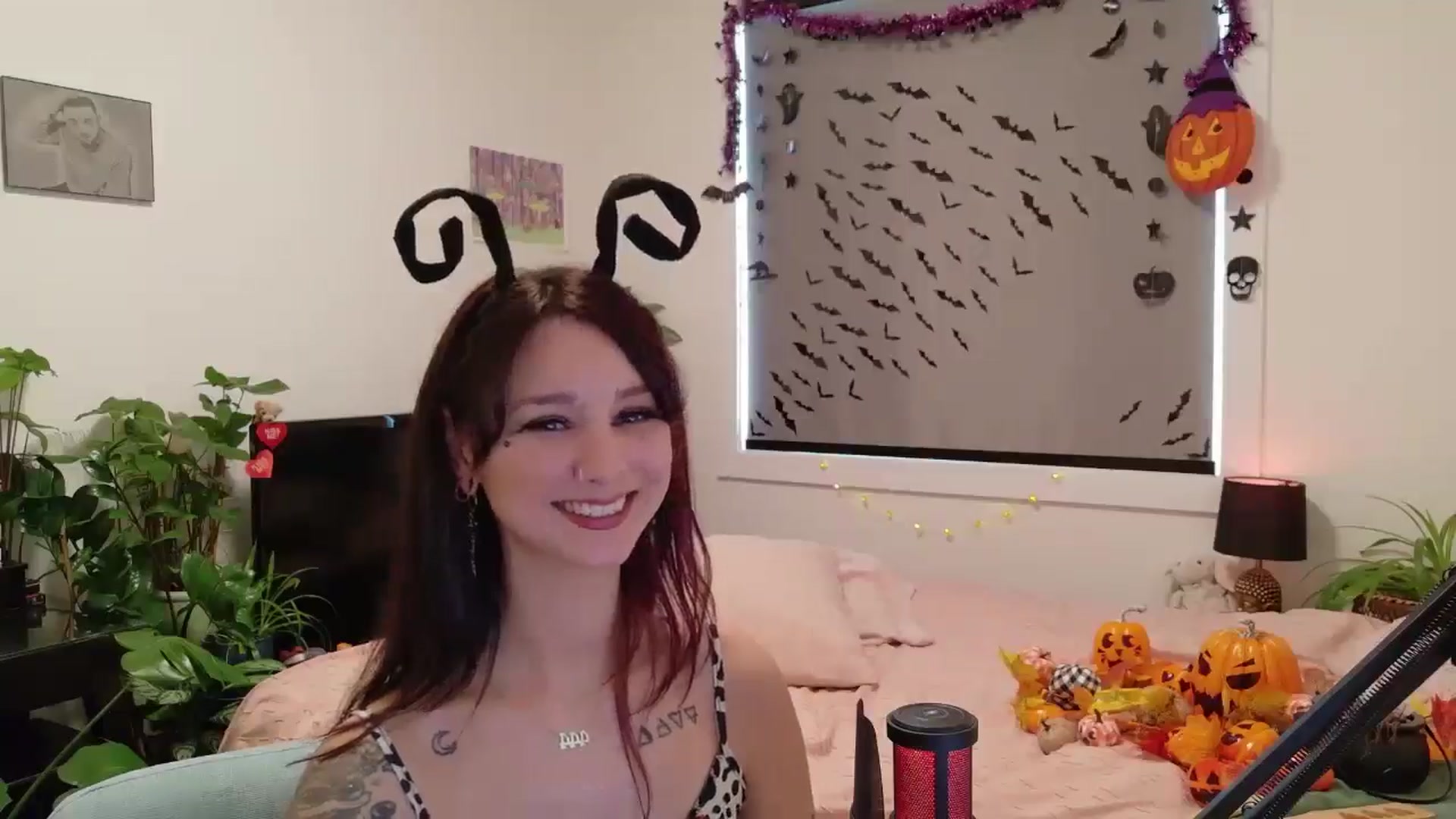 Gallery image thumbnail from ShyBabyy's myfreecams stream on, 10/16/2025, 22:21 image 5 of 20