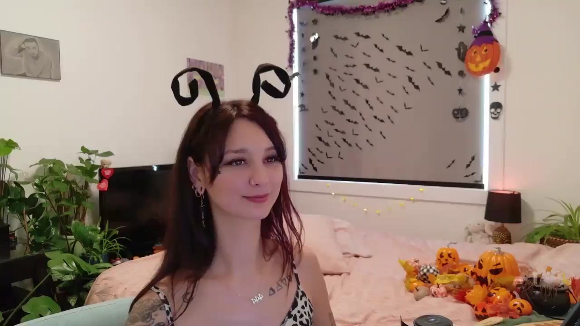 Gallery image thumbnail from ShyBabyy's myfreecams stream on, 10/16/2025, 22:21 image 11 of 20