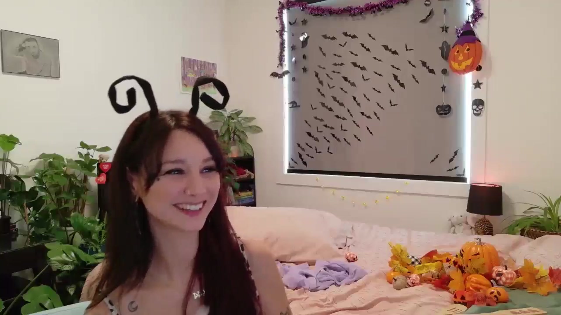 Gallery image thumbnail from ShyBabyy's myfreecams stream on, 10/16/2025, 22:21 image 15 of 20