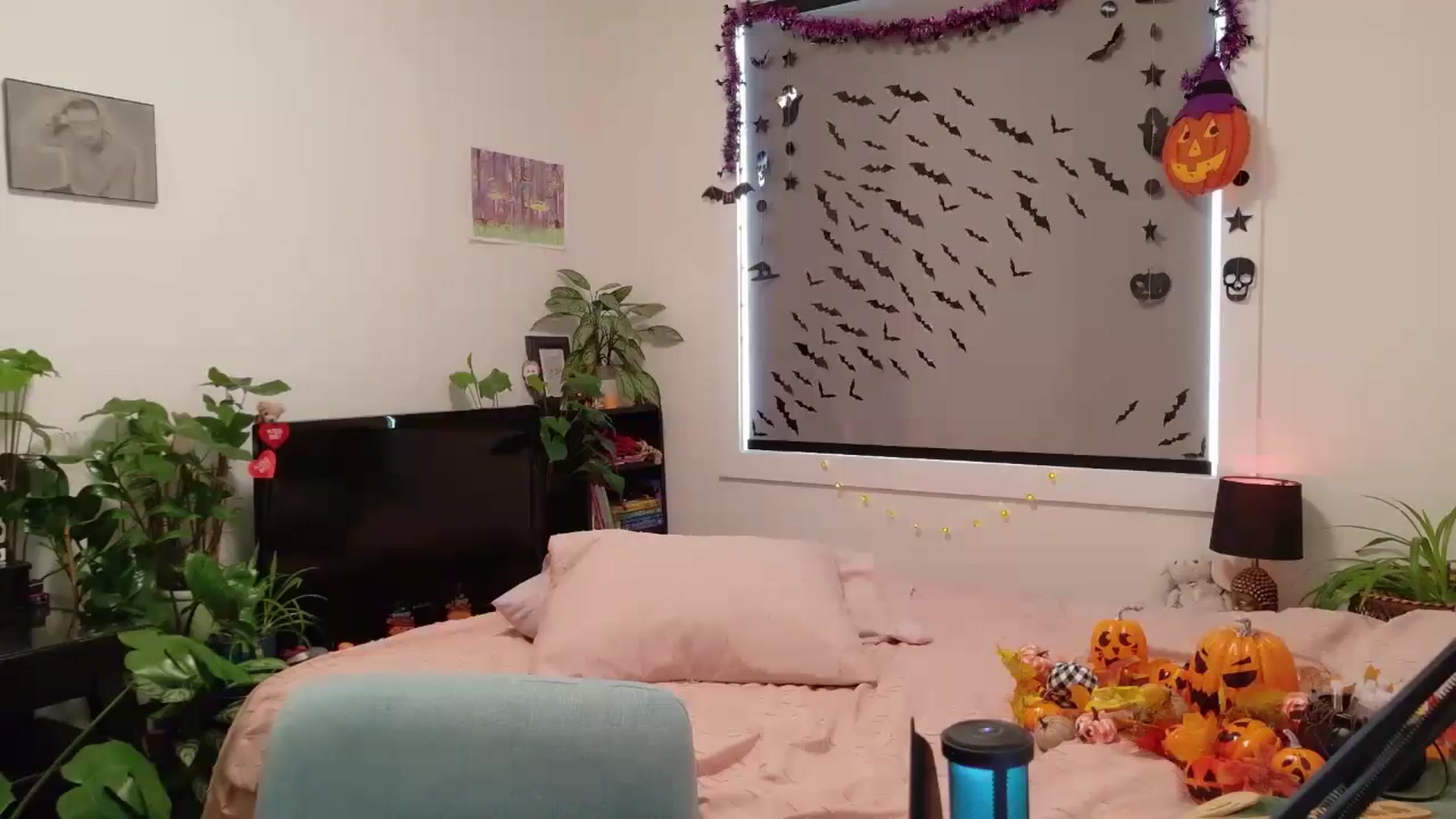 Gallery image thumbnail from ShyBabyy's myfreecams stream on, 10/16/2025, 22:21 image 7 of 20