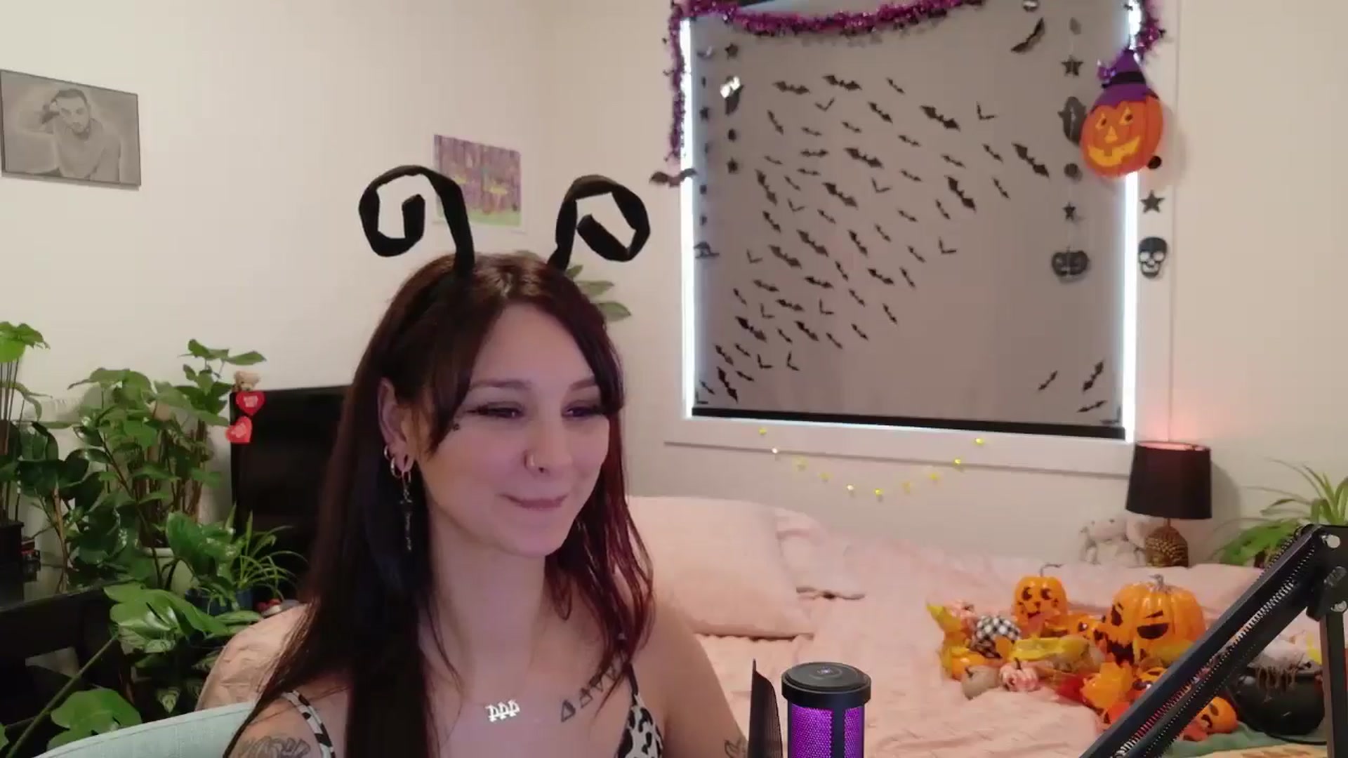 Gallery image thumbnail from ShyBabyy's myfreecams stream on, 10/16/2025, 22:21 image 9 of 20