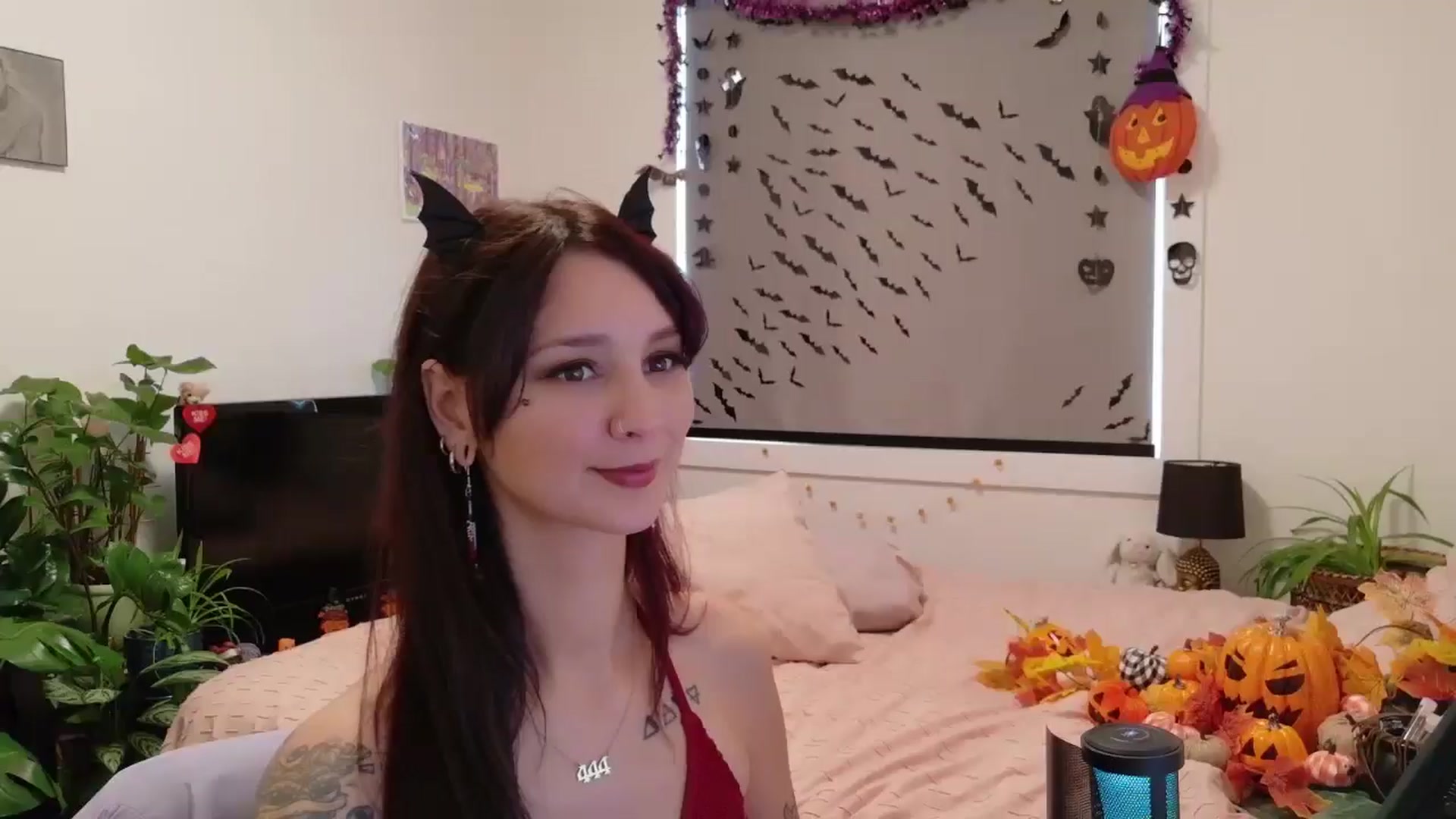 Gallery image thumbnail from ShyBabyy's myfreecams stream on, 10/17/2025, 19:04 image 13 of 20