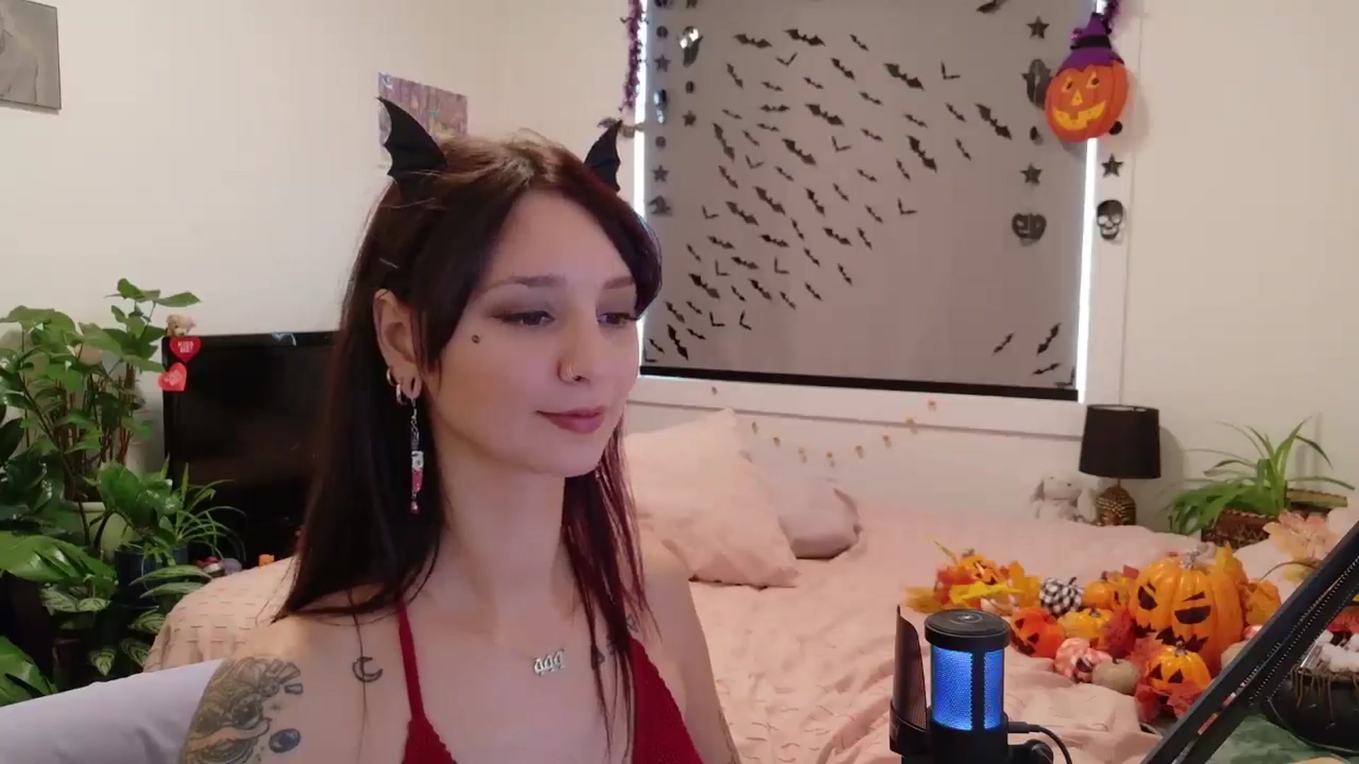 Gallery image thumbnail from ShyBabyy's myfreecams stream on, 10/17/2025, 20:46 image 8 of 20