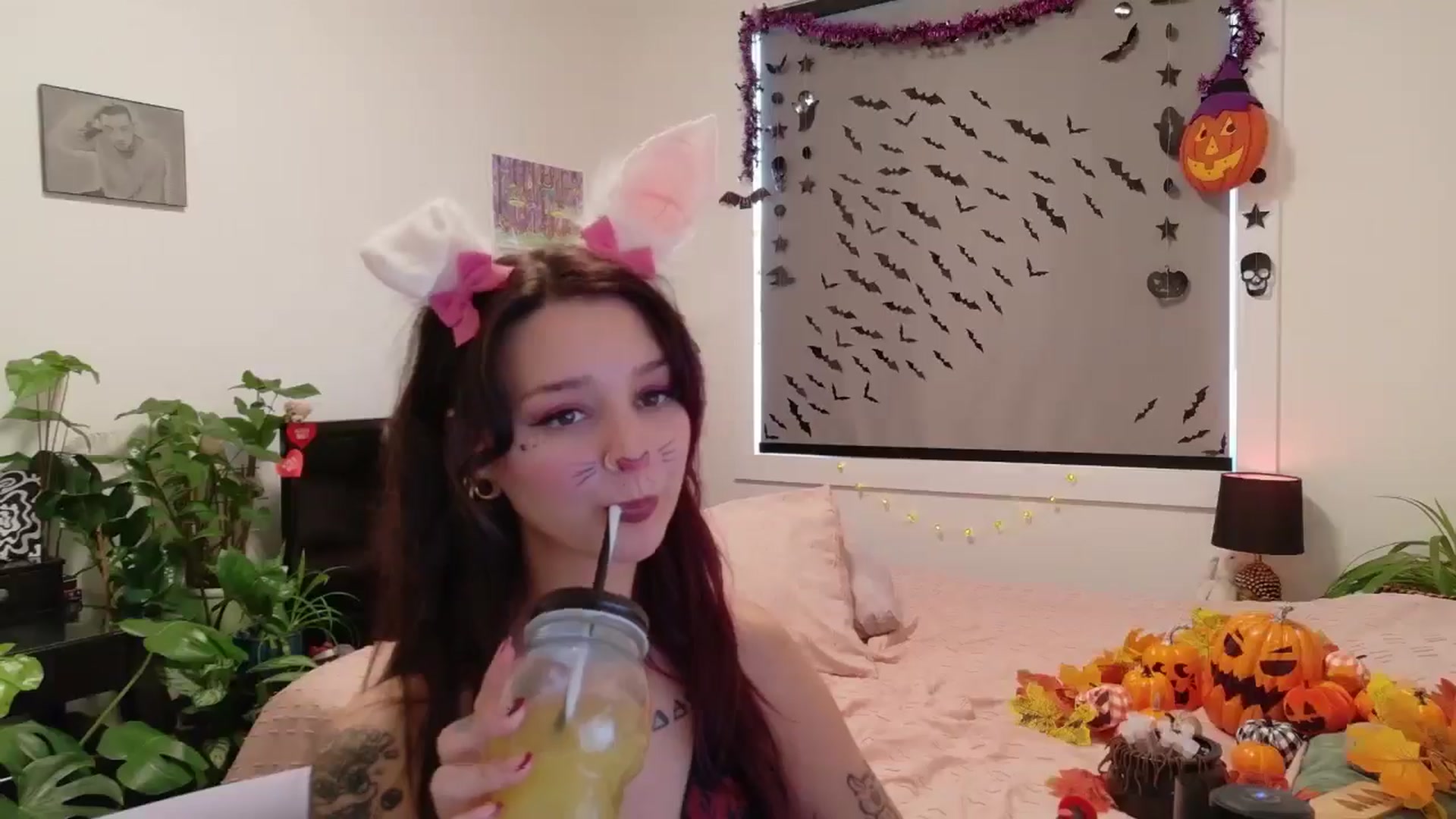 Gallery image thumbnail from ShyBabyy's myfreecams stream on, 10/21/2025, 17:57 image 6 of 20