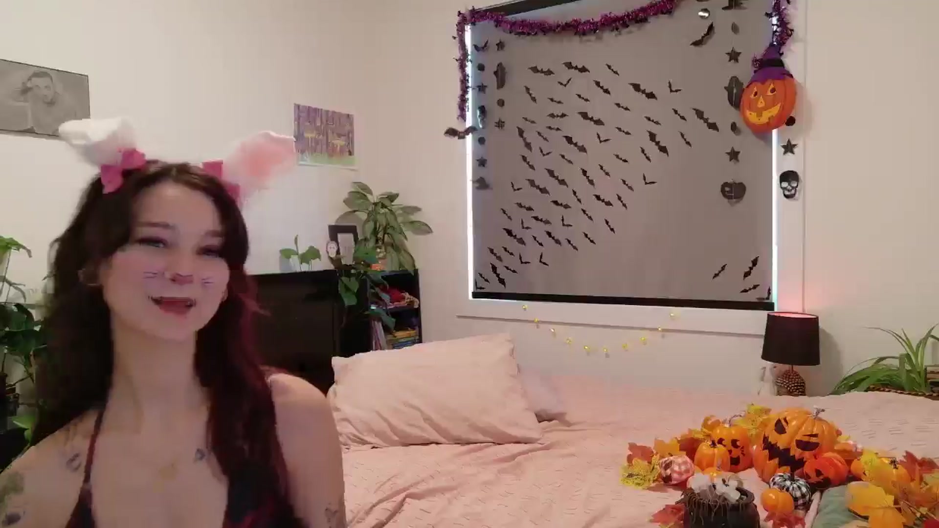 Gallery image thumbnail from ShyBabyy's myfreecams stream on, 10/21/2025, 19:03 image 7 of 20