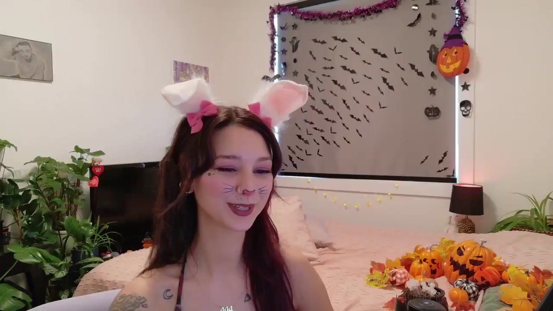 Gallery image thumbnail from ShyBabyy's myfreecams stream on, 10/21/2025, 19:03 image 13 of 20