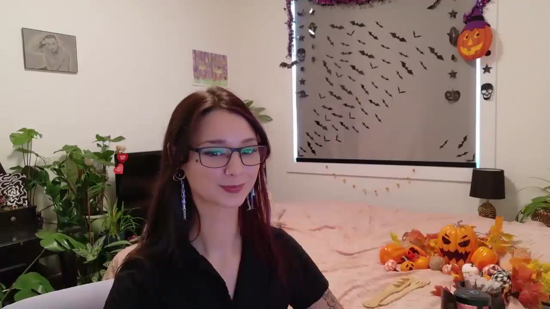 Gallery image thumbnail from ShyBabyy's myfreecams stream on, 10/23/2025, 22:01 image 6 of 20