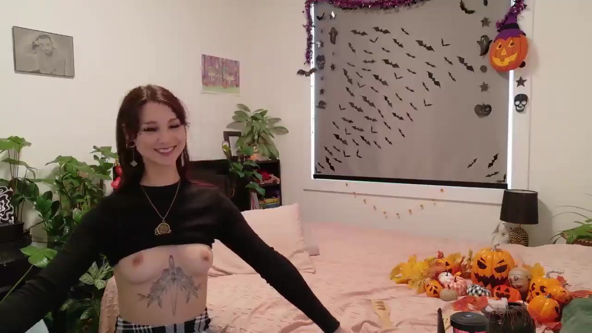 Gallery image thumbnail from ShyBabyy's myfreecams stream on, 10/27/2025, 21:07 image 7 of 20