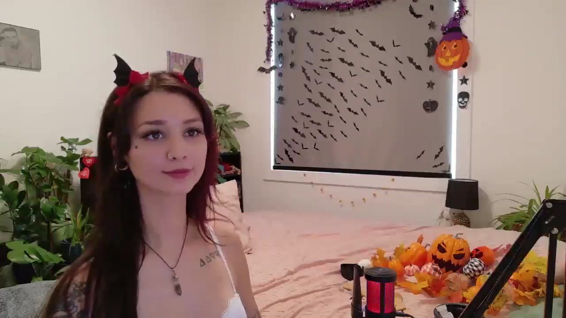 Gallery image thumbnail from ShyBabyy's myfreecams stream on, 10/28/2025, 22:25 image 11 of 20